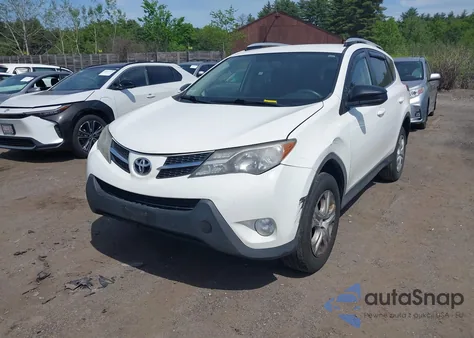 2014 Toyota Rav4 Le z USA, uszkodzony, nr VIN JTMBFREV9ED090846